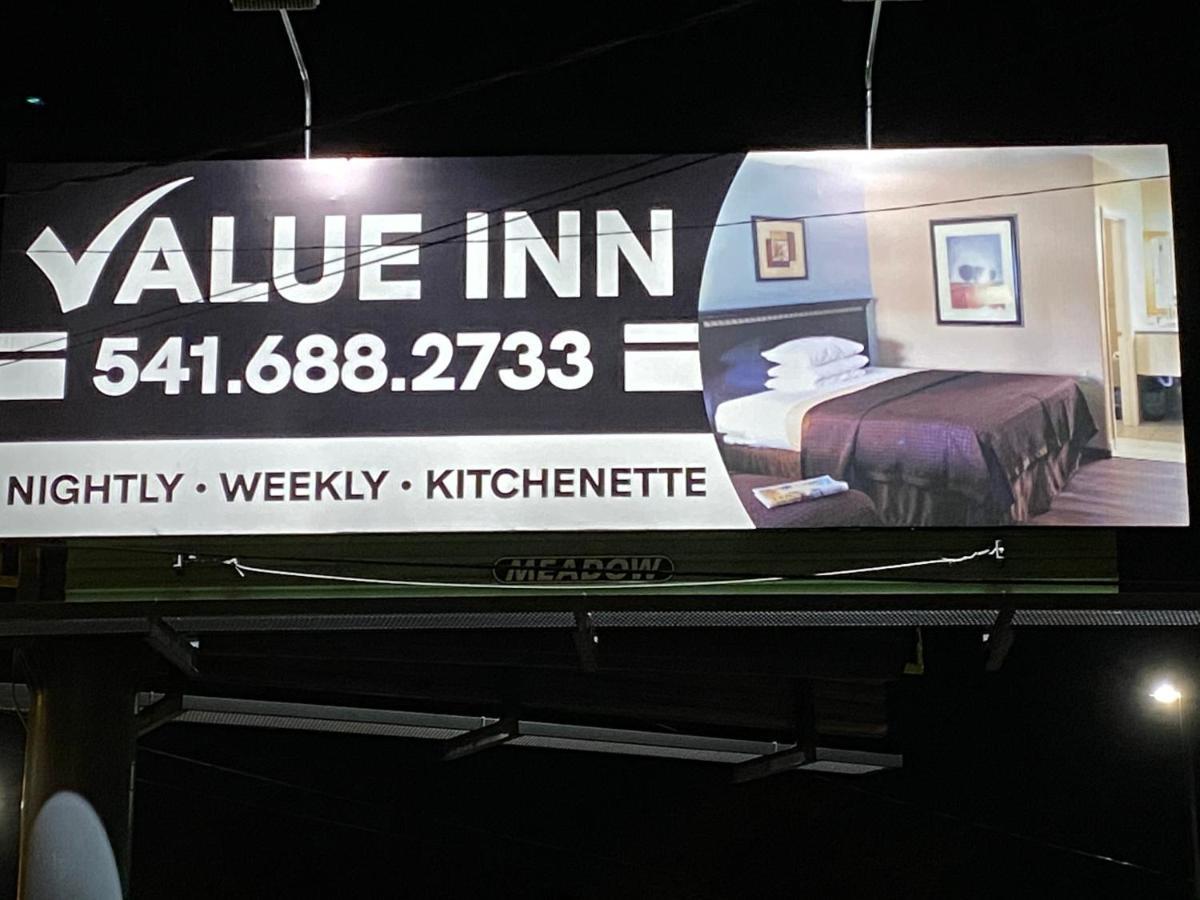 Value Inn Motel Eugene Airport Buitenkant foto